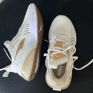 Brand new Puma sneakers